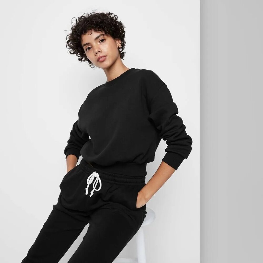 Wild Fable Cropped Sweatshirt Black